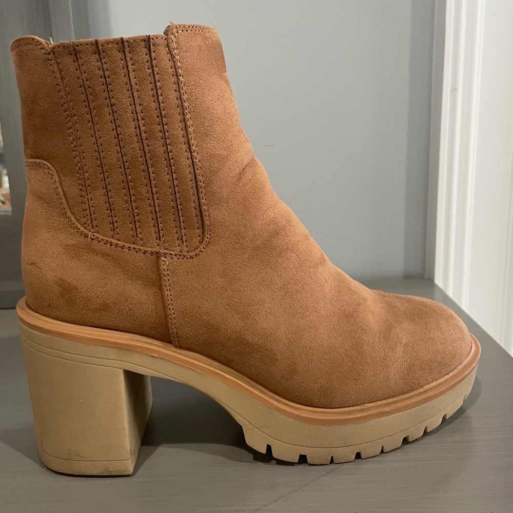 Platform Boots 6.5